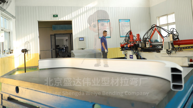 汽車防撞梁