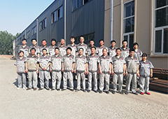 北京拉彎廠夏季為員工統(tǒng)一發(fā)放工作服！
