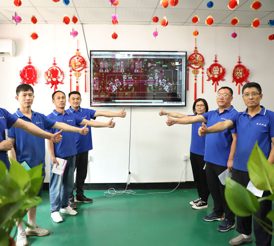 北京型材拉彎網(wǎng)祝全球華人客戶朋友們春節(jié)快樂！